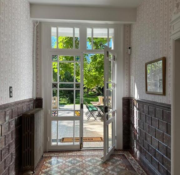 Пансион L Enthousiasme