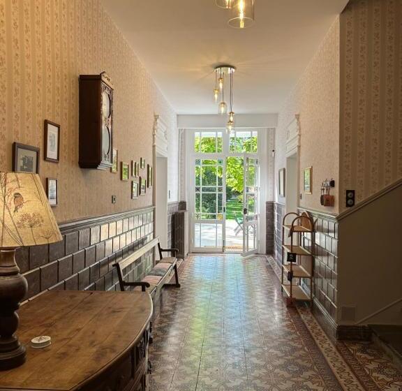 Пансион L Enthousiasme