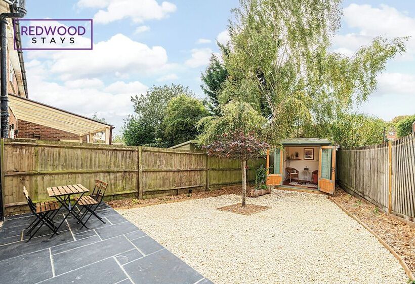 ペンション Link Road House By Redwood Stays