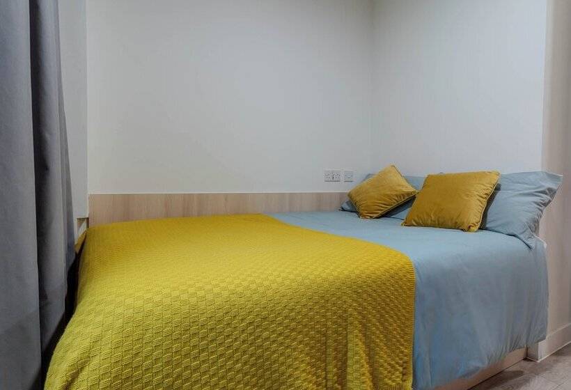 Пансион Student Only, Ensuite In A Stylish Apartment