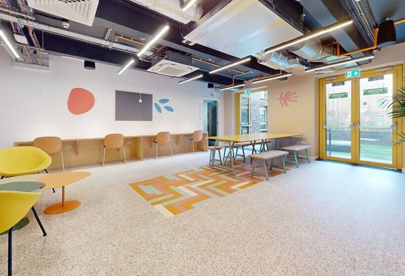 Пансион Student Only, Ensuite In A Stylish Apartment