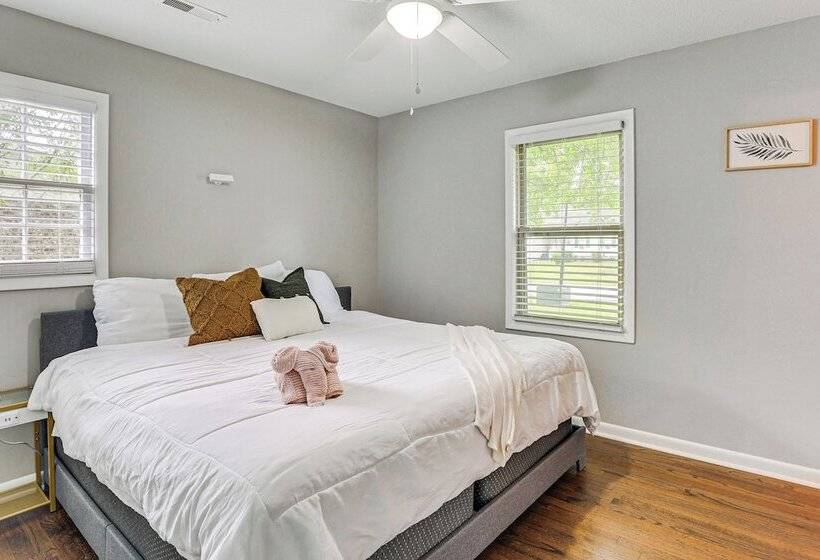 Pet Friendly Goose Creek Home: 19 Mi To Charleston