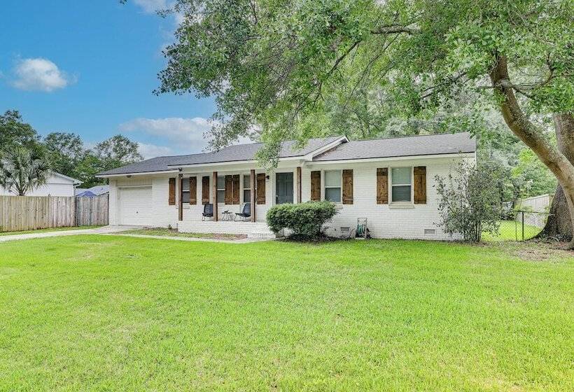 Pet Friendly Goose Creek Home: 19 Mi To Charleston
