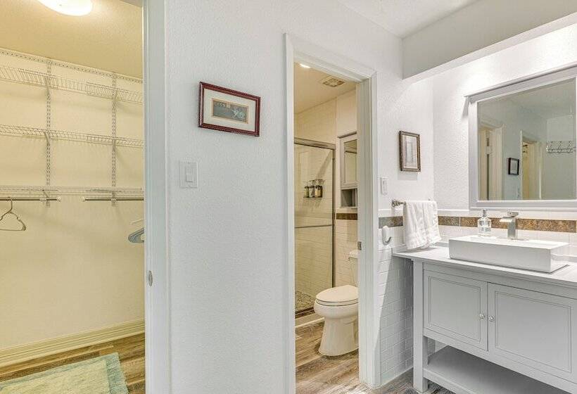 Pet Friendly Spring Home W/ Private Pool & Hot Tub