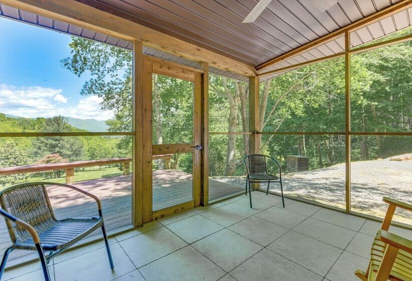 Pet Friendly Waynesville Cabin W/ Deck & Mtn Views
