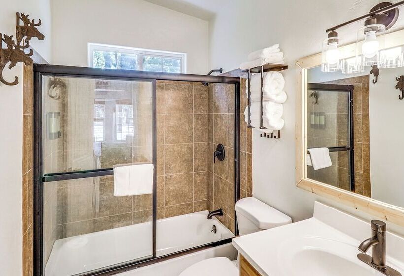 4 Mi To Rainbow Lake: Pinetop Lakeside Cabin