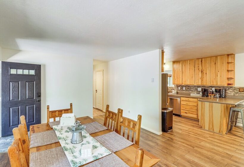 4 Mi To Rainbow Lake: Pinetop Lakeside Cabin