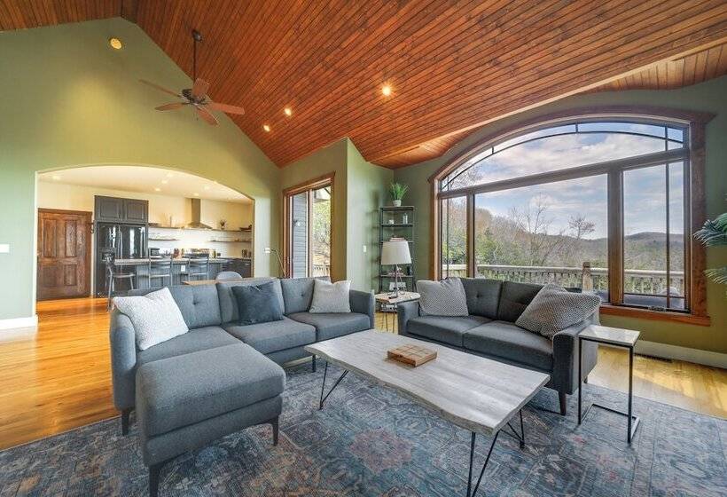 Pisgah Forest Home W/ Large Deck & Mountain Views!