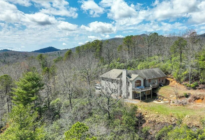 Pisgah Forest Home W/ Large Deck & Mountain Views!