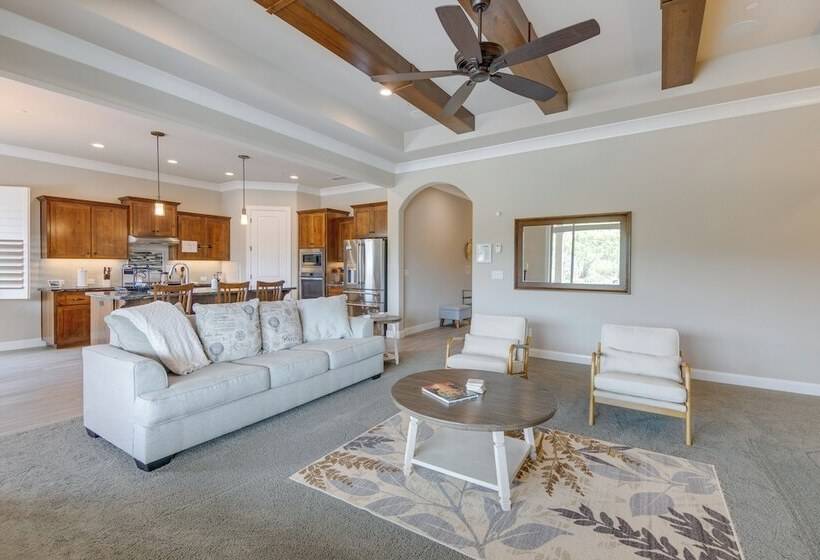 Private Redding Home W/ Pool & Mountain Views