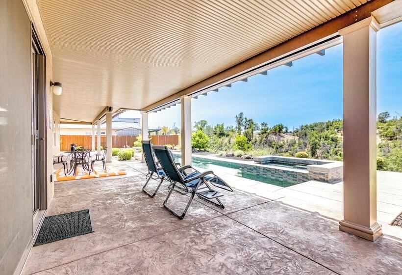 Private Redding Home W/ Pool & Mountain Views