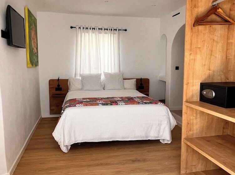 酒店 Fergus Style Punta Arabi