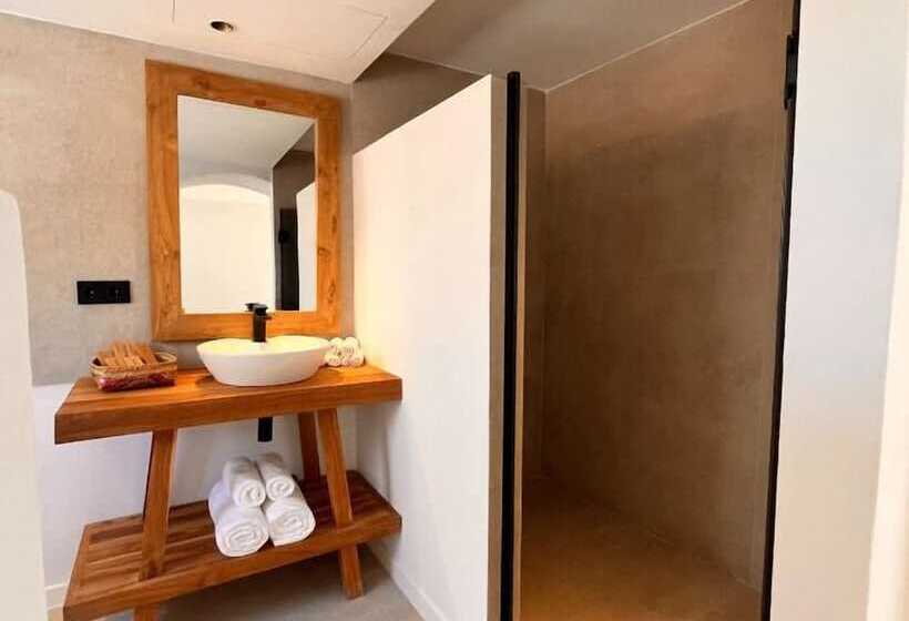 酒店 Fergus Style Punta Arabi