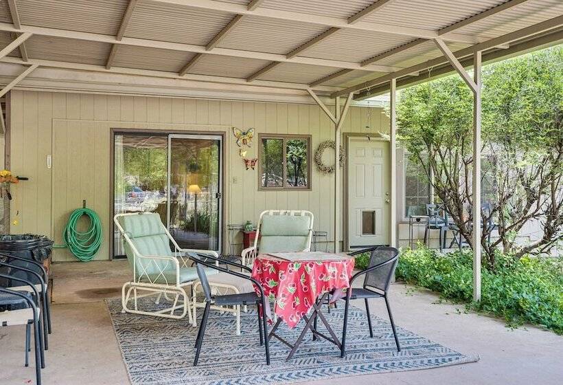 Quiet Home W/ Garden ~ 7 Mi To Patagonia Lake!