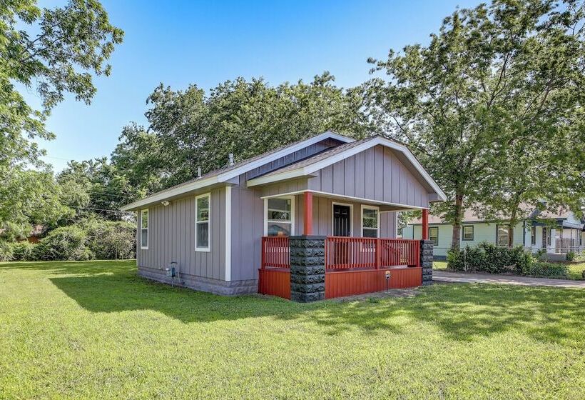 Remodeled Tulsa House W/ Yard ~ 4 Mi To Downtown!