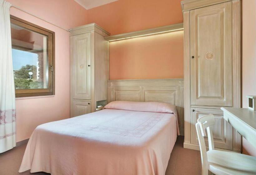 Residence With Private Beach In Bosa Marina Just 100 Meters From The Sea