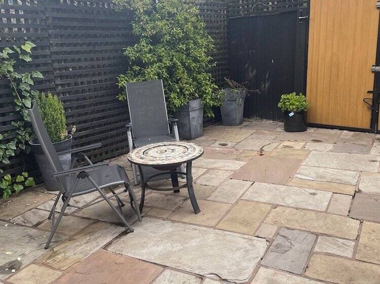 דירת נופש Charming Green Retreat In Idyllic Eccleston