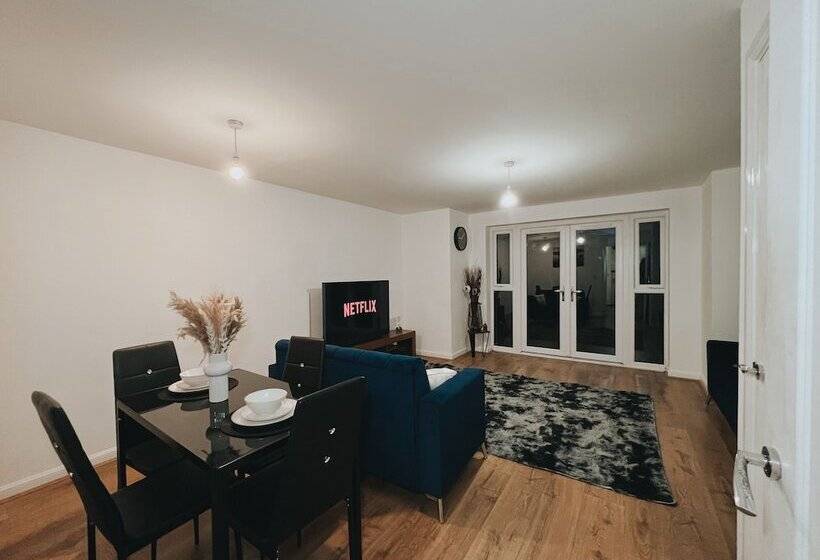 Residens Cozy Windmill House In Smethwick