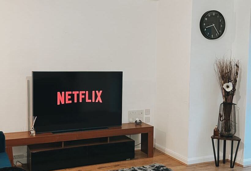 Residens Cozy Windmill House In Smethwick