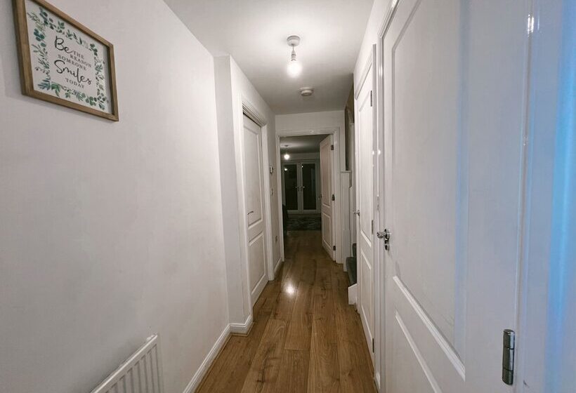 Residens Cozy Windmill House In Smethwick