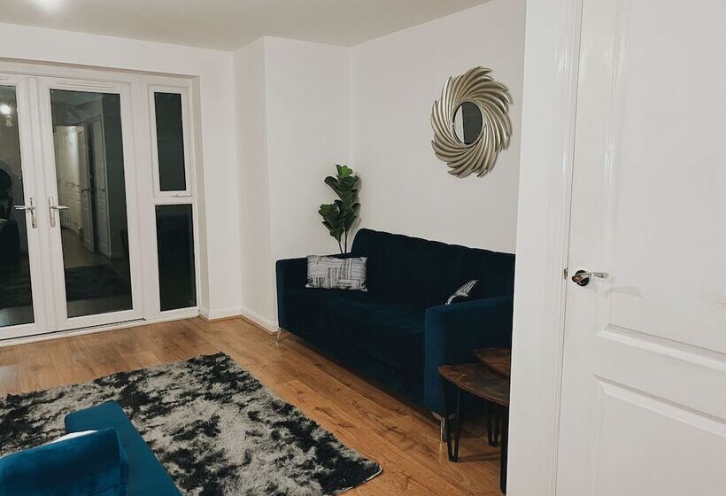 Residens Cozy Windmill House In Smethwick