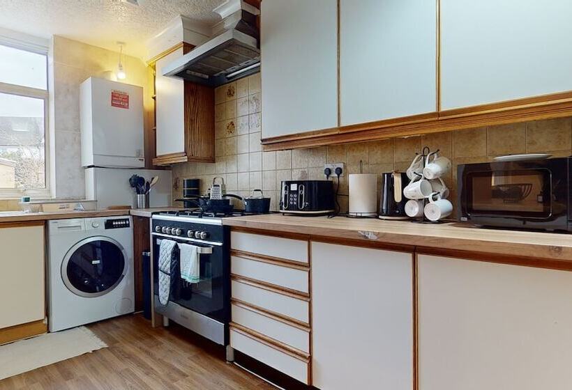 レジデンス Dagenham 4 Beds Sleeps 8 Wifi