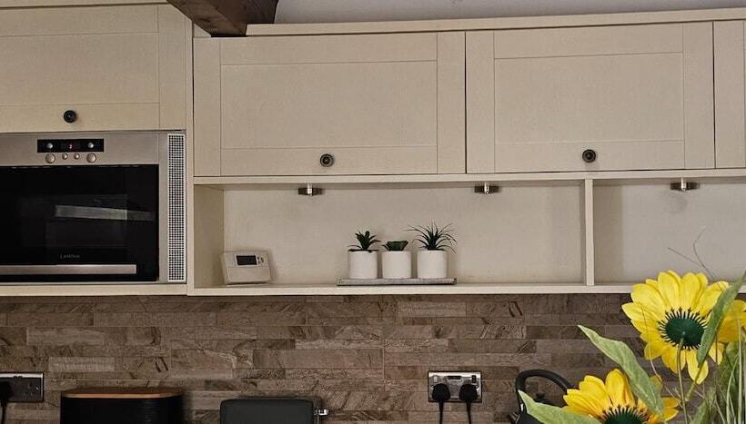 住所  Delightful Space View Farmhouse Astronauts Lodge