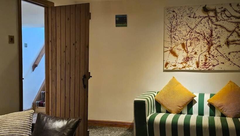 住所  Delightful Space View Farmhouse Astronauts Lodge