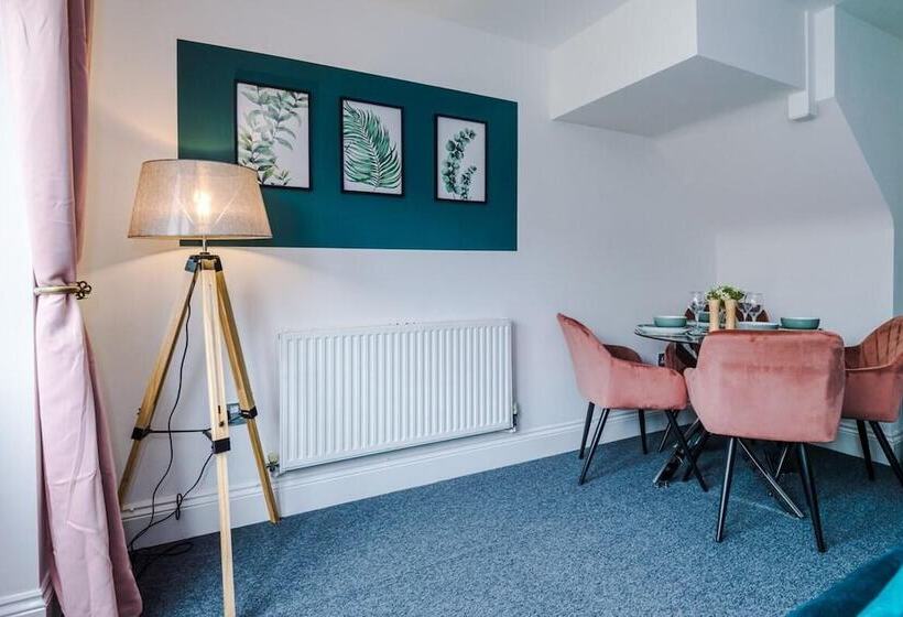 レジデンス Lovely 4 Bed/ Monthly Discount/ Bottle