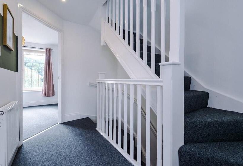 レジデンス Lovely 4 Bed/ Monthly Discount/ Bottle