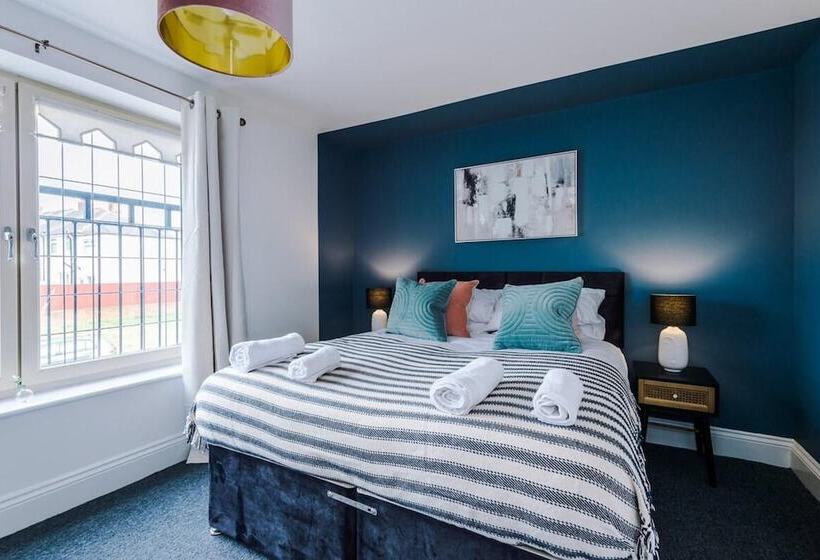 レジデンス Lovely 4 Bed/ Monthly Discount/ Bottle