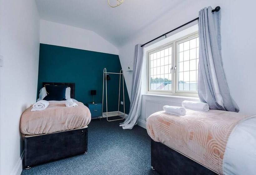 レジデンス Lovely 4 Bed/ Monthly Discount/ Bottle