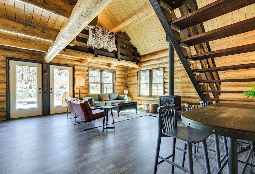 Riverfront Montana Log Cabin W/ Mountain Views!
