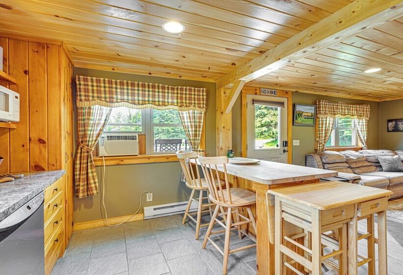 Rustic Cabin In West Danville W/ Deck & Fire Pit!