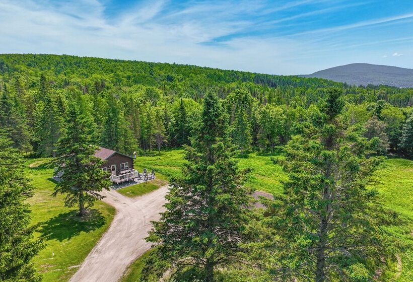 Rustic Cabin In West Danville W/ Deck & Fire Pit!