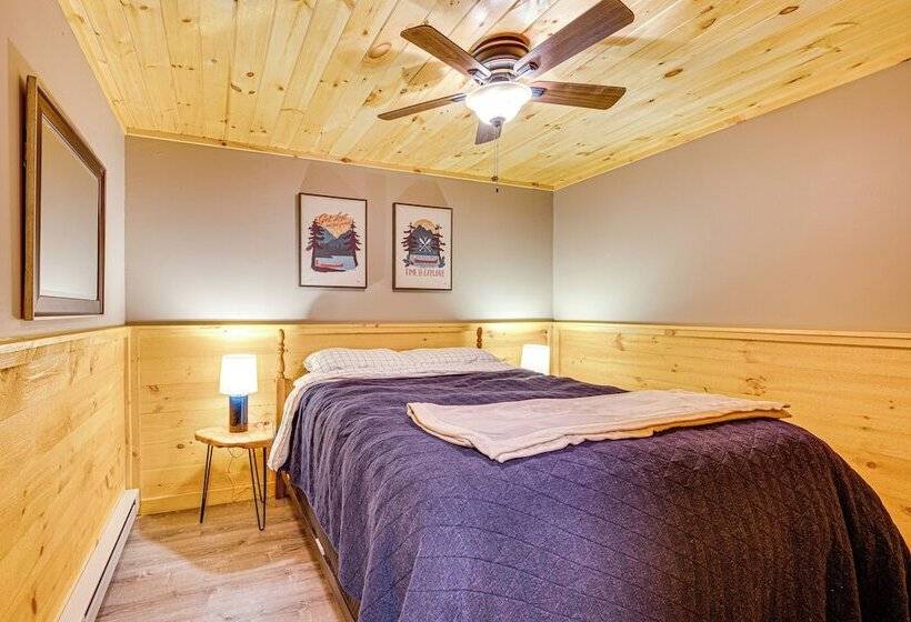 Rustic Cabin In West Danville W/ Deck & Fire Pit!