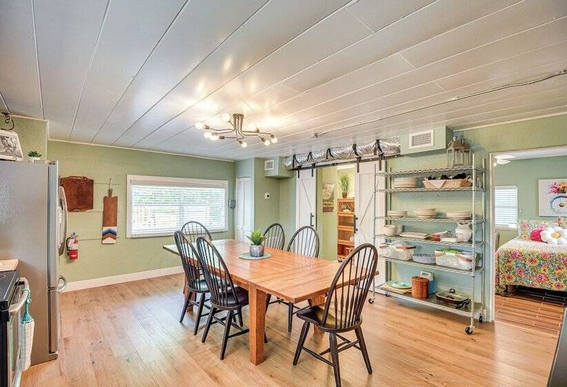 Walk To Historic Dtwn: Sanford Home W/ Gas Grill!