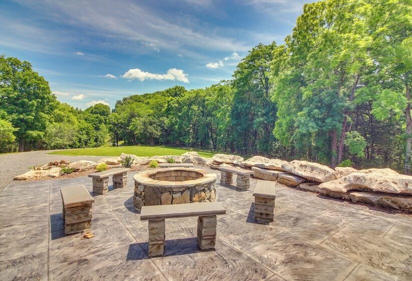 5 Mi To Center Hill Lake: Buffalo Valley Home