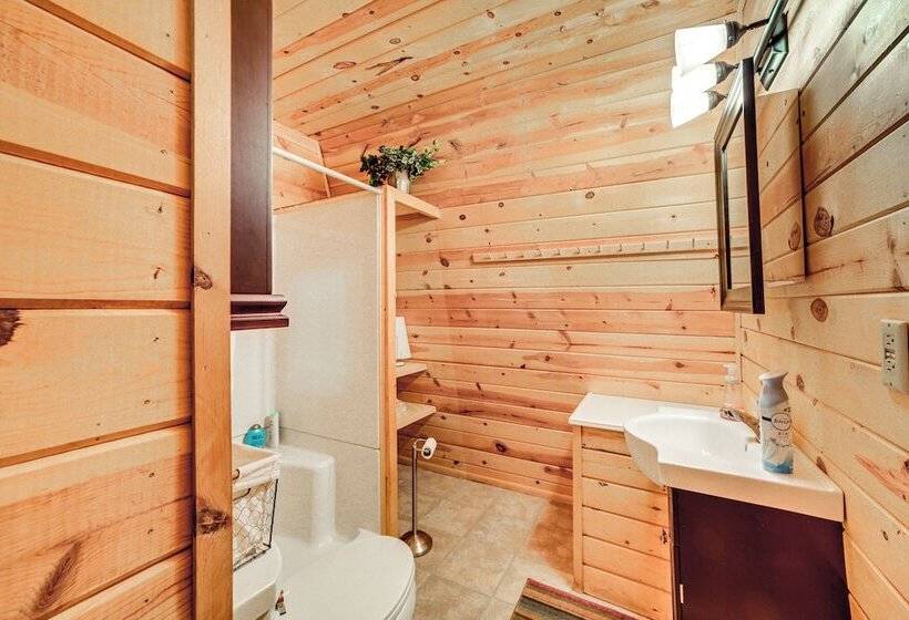 Hike & Atv: Secluded Happy Jack Cabin W/ Deck