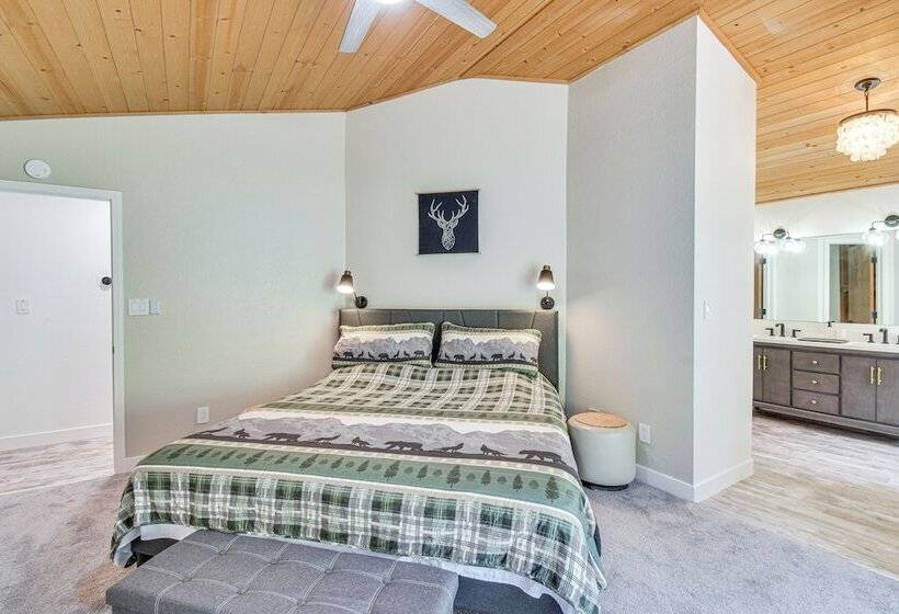 Serene Groveland House W/ Fire Pit + Lake Access!