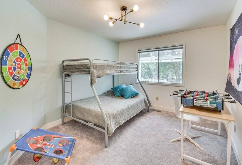 Serene Groveland House W/ Fire Pit + Lake Access!