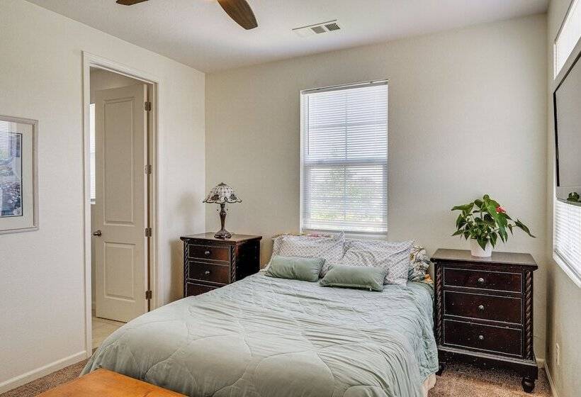 Rio Bravo Country Club Home In Bakersfield W/ Pool