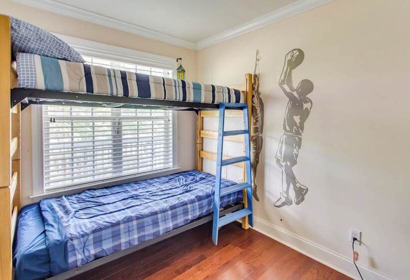 < 1/8 Mi To Boat Ramp: Family Home In Conway