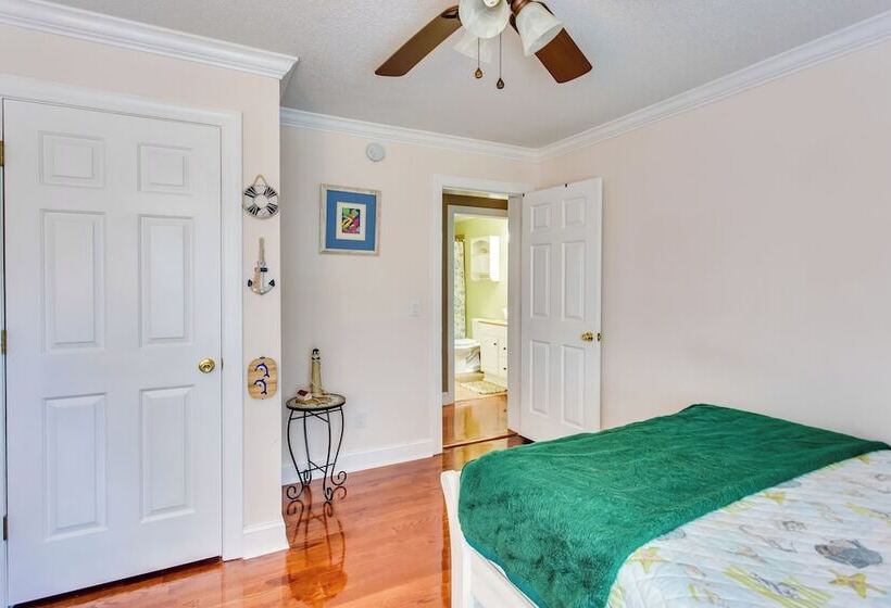 < 1/8 Mi To Boat Ramp: Family Home In Conway