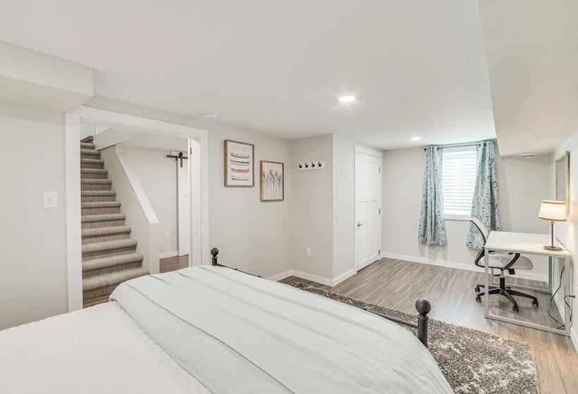 Spacious Detroit Lakes Home W/ Private Deck!