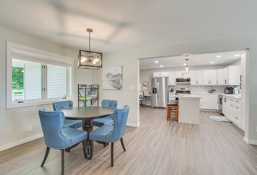 Spacious Detroit Lakes Home W/ Private Deck!