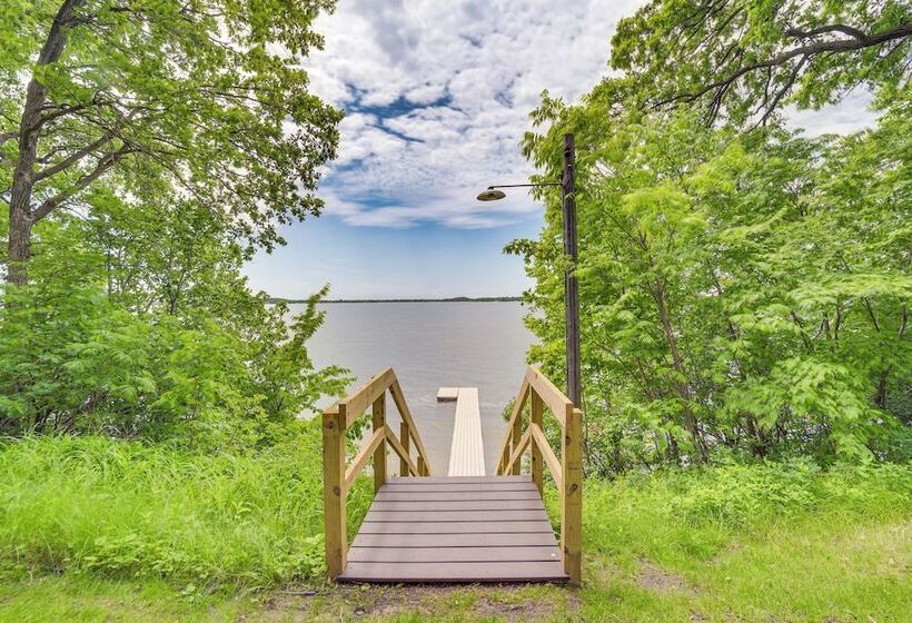 Spacious Detroit Lakes Home W/ Private Deck!