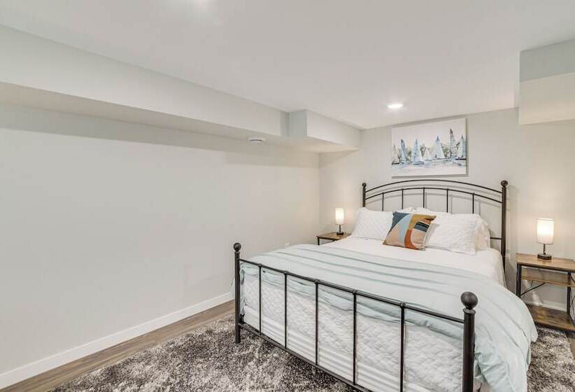 Spacious Detroit Lakes Home W/ Private Deck!