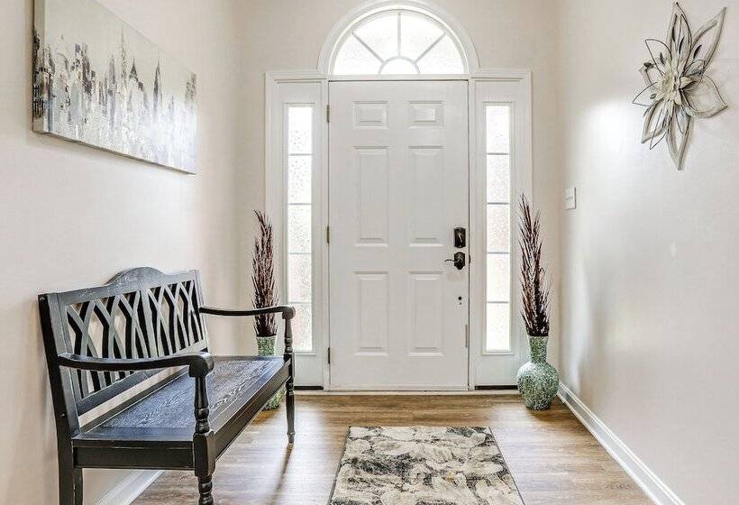 Spacious Frankfort Retreat On Bourbon Trail!