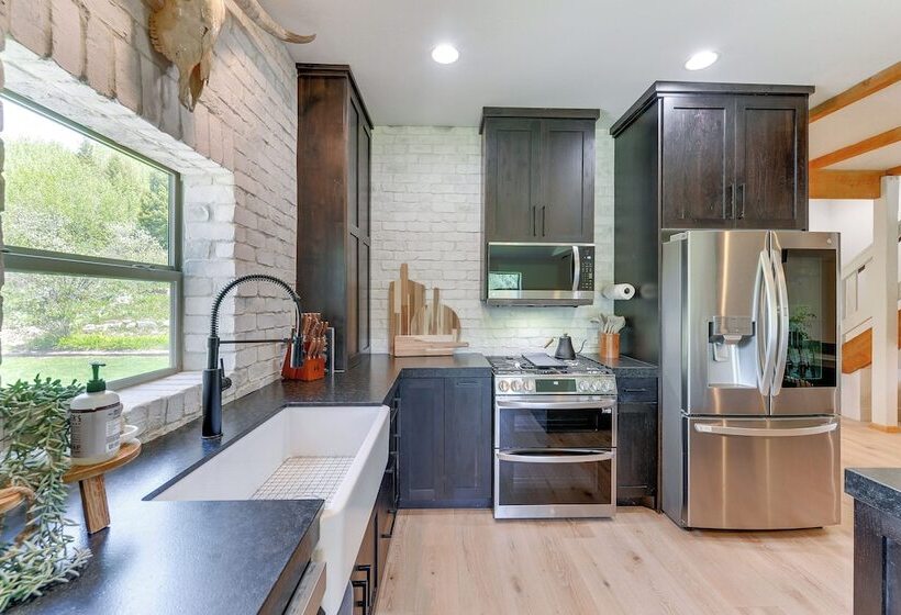 Salt River Access: Mtn View Star Valley Cabin!